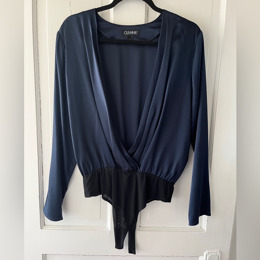 100% Silk Cushnie Navy Draped V-Neck Bodysuit